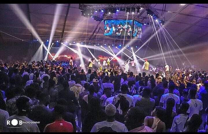 Dubai borga gifts Stonebwoy $50,000 at Bhim Concert