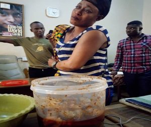 Woman Arrested For Attempting To Smuggle ‘Wee and Tramol’ In Stew For Jailed Lover In Prison