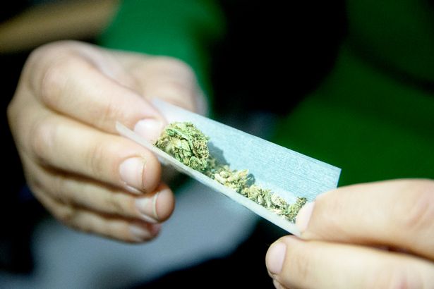 Cannabis shop is on the hunt for a professional spliff roller for £10 an hour