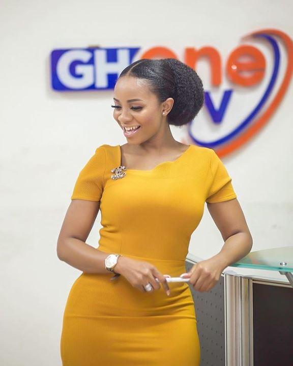 Hot Gist: Nana Aba Pimps You To Men For Money - Upcoming Journo Jabs Serwaa Amihere