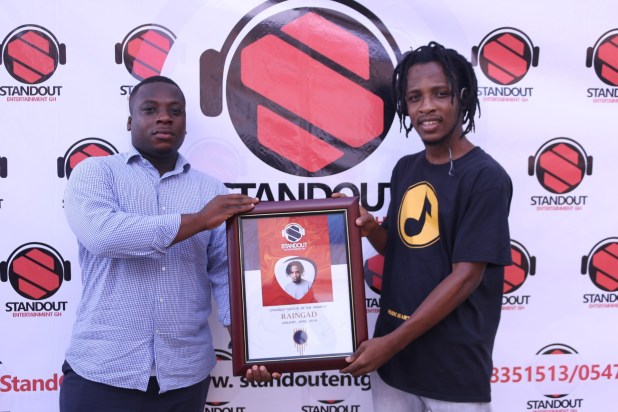 StandOut Presents New Plaque to RainGad