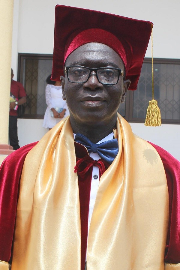 Dr. Duncan Specially Awarded For Discovery Of Potential Cure For HIV/AIDS