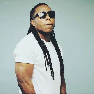 Kwaw Kese should’ve fought back SM fans who attacked him on stage – Edem