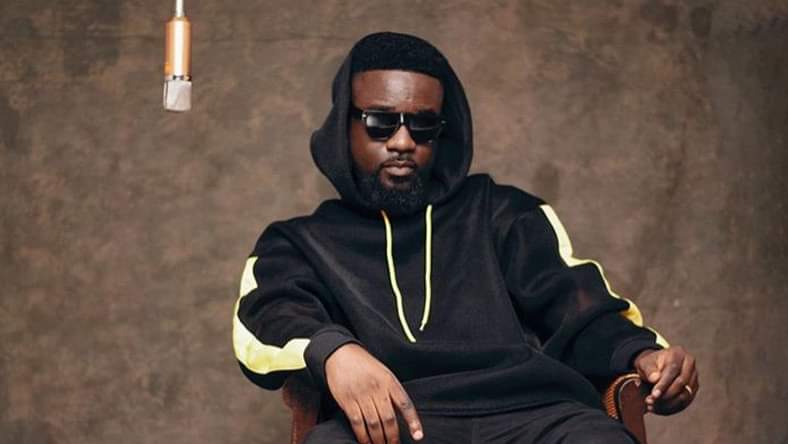 I'm not ready to rap in English – Sarkodie