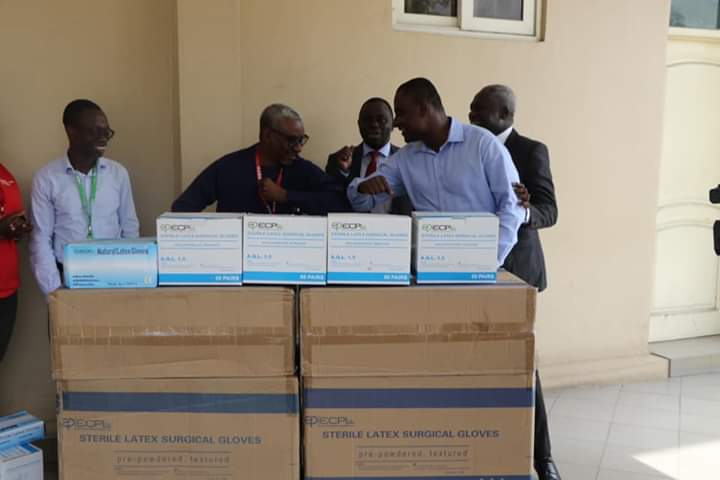 East Cantonment Pharmaceutical Ltd has donated 10 Cartons of Surgical gloves and 2 Cartons of Examination gloves to Korle Bu to aid in the Hospital’s fight against the Covid-19 pandemic.