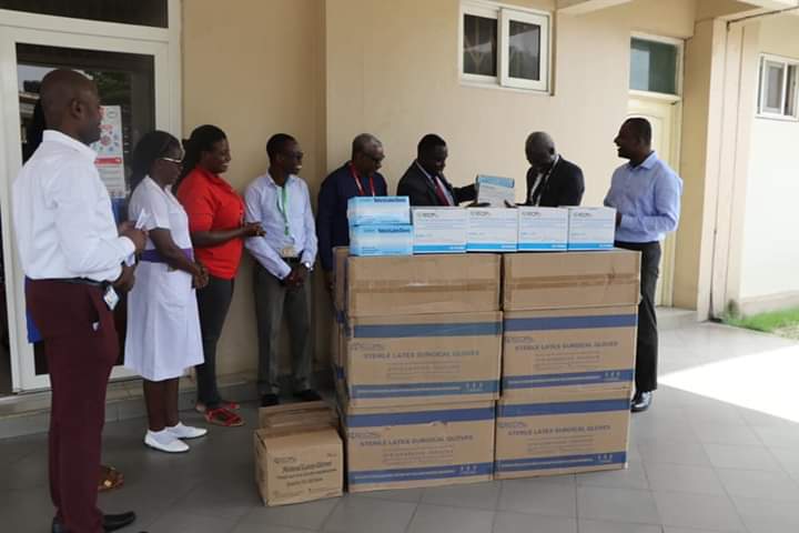 East Cantonment Pharmaceutical Ltd has donated 10 Cartons of Surgical gloves and 2 Cartons of Examination gloves to Korle Bu to aid in the Hospital’s fight against the Covid-19 pandemic.