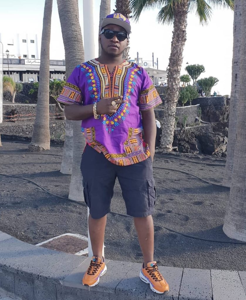 Zee better known in real life as Nana Dako is just a regular guy who once used to be part of a group called funklan back in the days, and decides to add his voice to the pandemic Coronavirus fight with a freestyle.