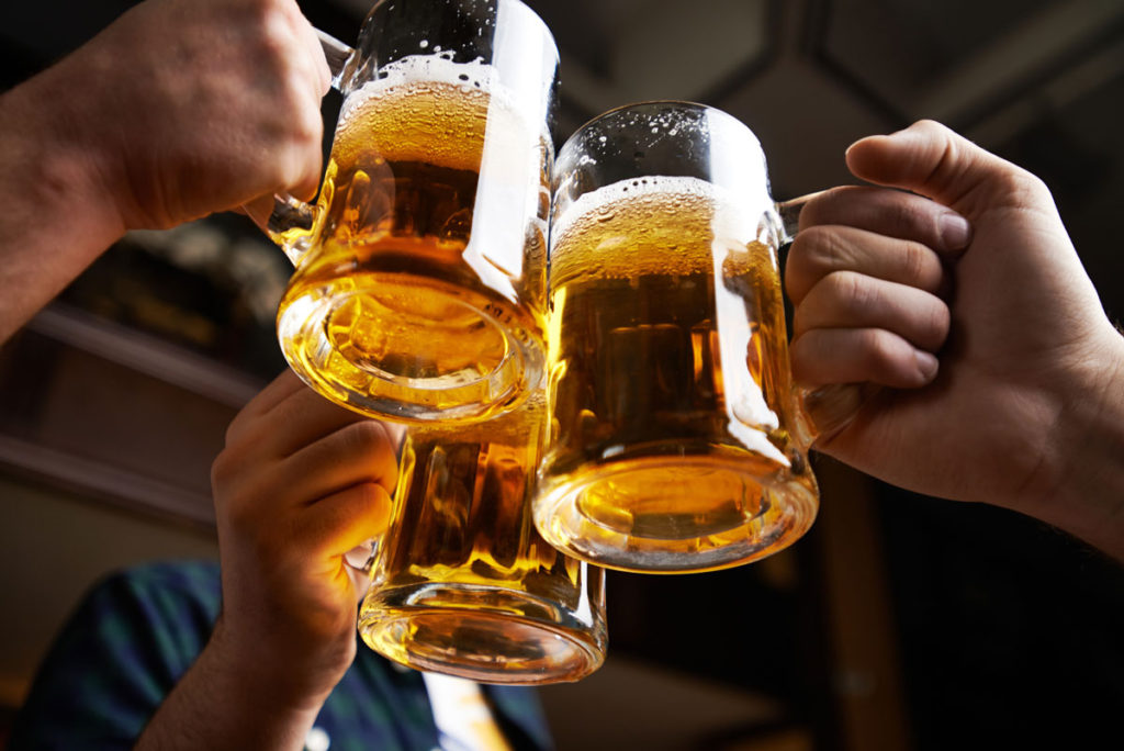 Video: Drunkards Association Wants The Double-track System Introduced At Drinking Spots And PPES For Members.